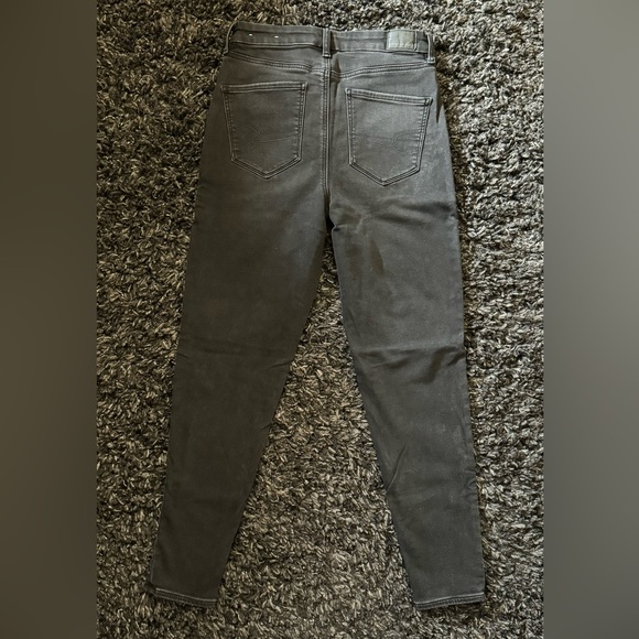AE Size 8 Regular Length. High-waisted Mom Jean. Soft black. - Picture 4 of 7